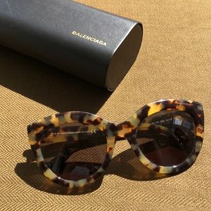 Balenciaga Cat Eye Sunnies